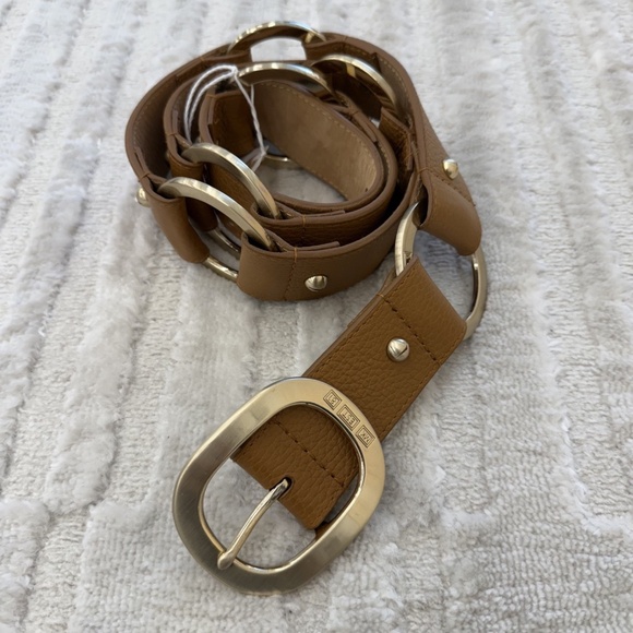 Michael Kors Tan Leather Ring Belt with Gold Tone Buckle - Picture 1 of 3